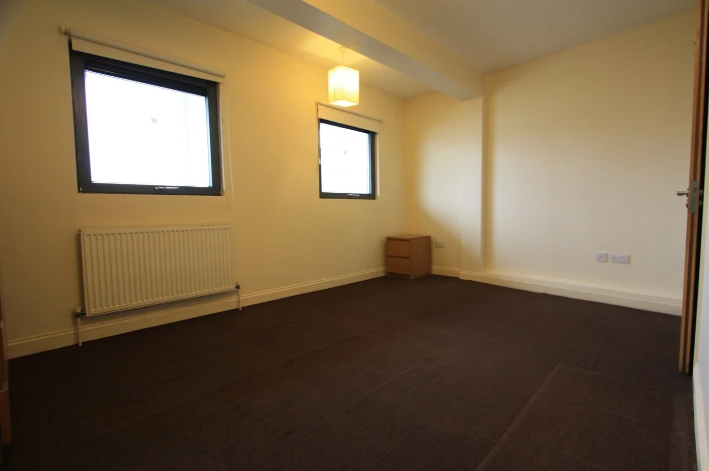 Flat Valnay Street in Greater London