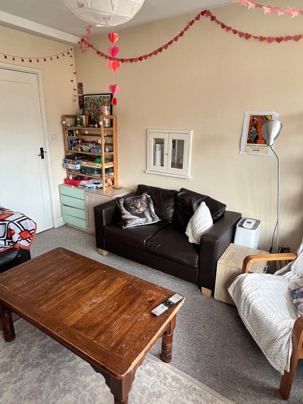 Room Chiswick Village in Greater London