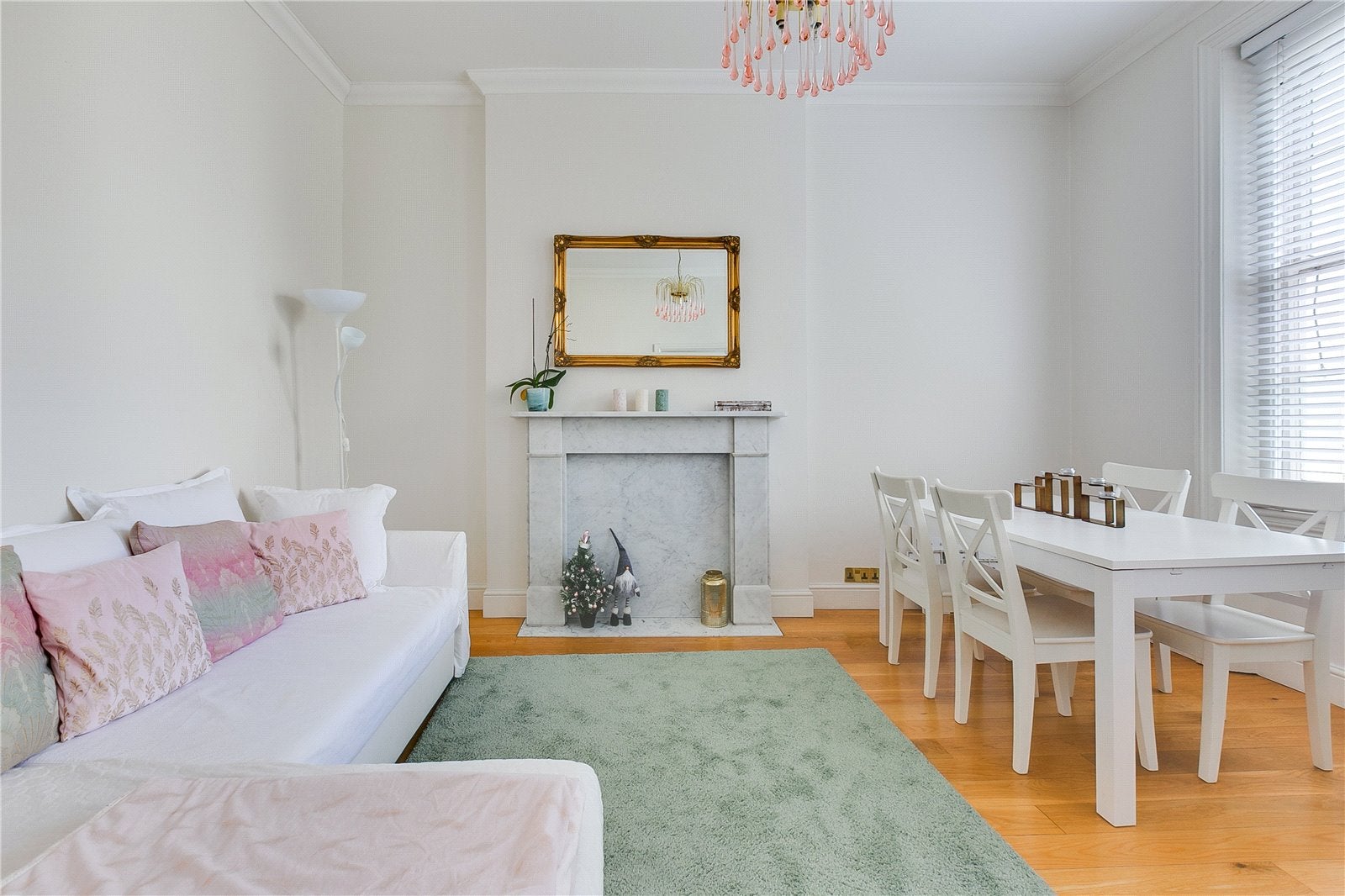 Flat Warwick Avenue in City of Westminster