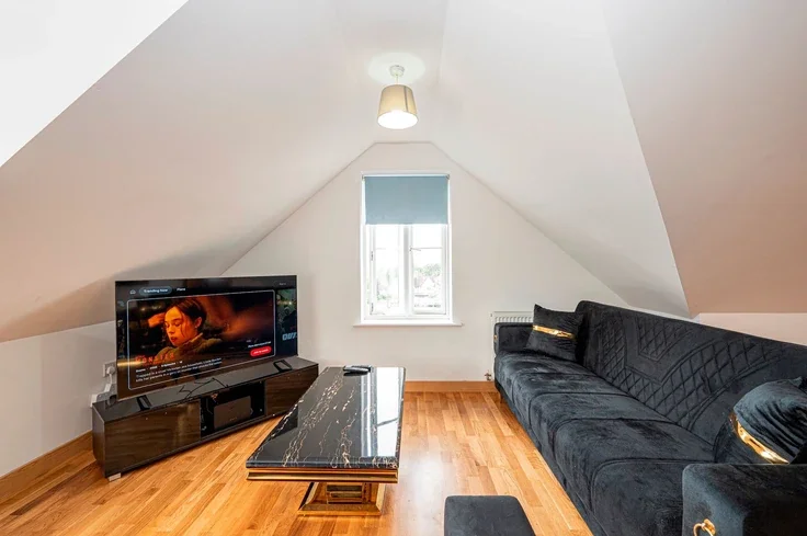 Flat Westmount Road in Greater London