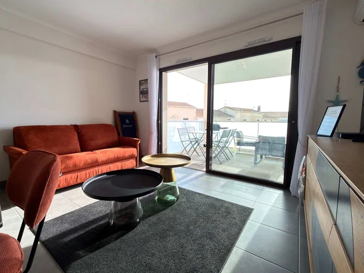 Flat Rue Benjamin Sauri in Valras-Plage