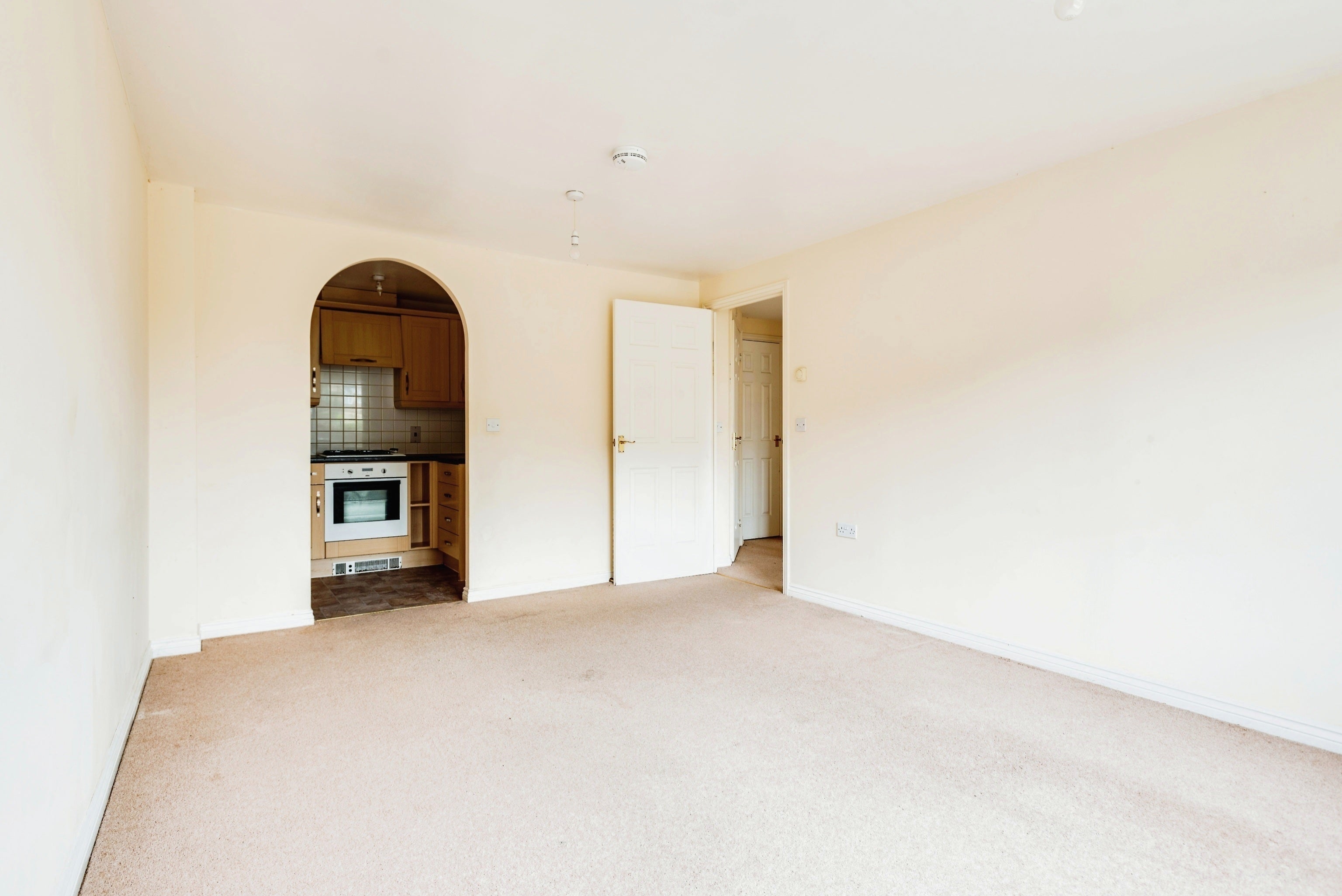 Flat Jason Road in Haydon Wick