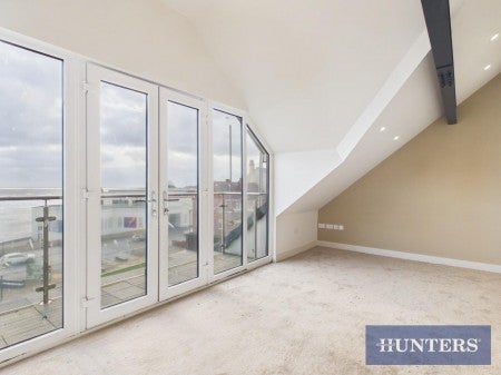 Flat Pembroke Terrace in Bridlington