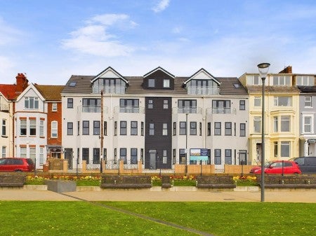 Flat Pembroke Terrace in Bridlington