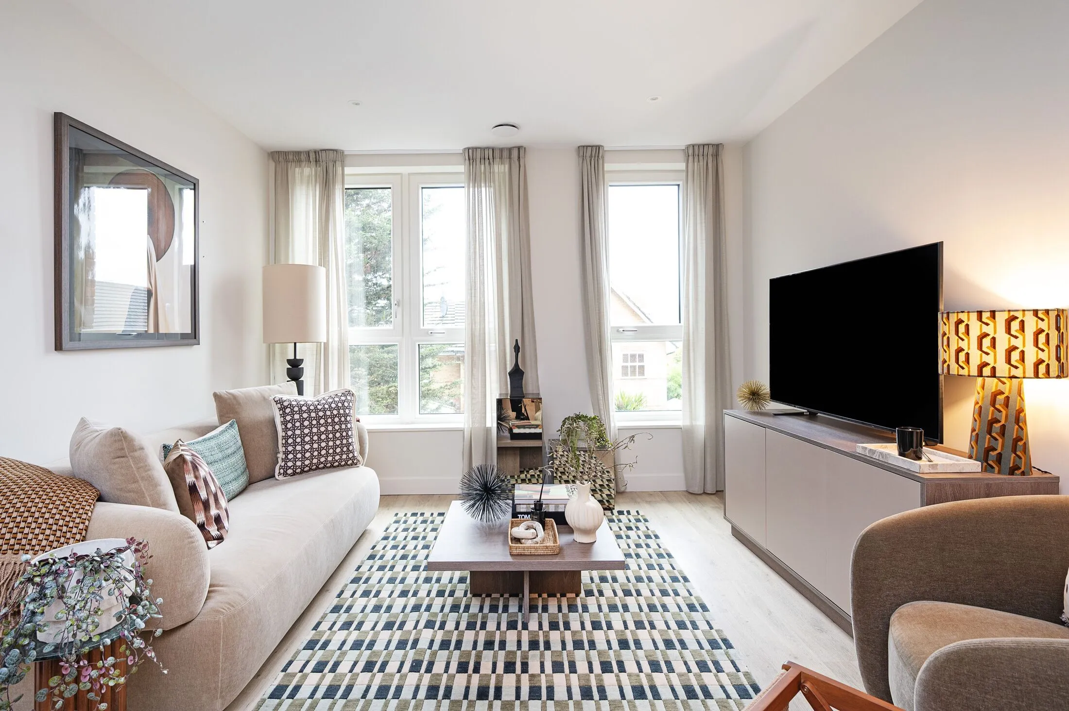 Flat Clements Road in Greater London