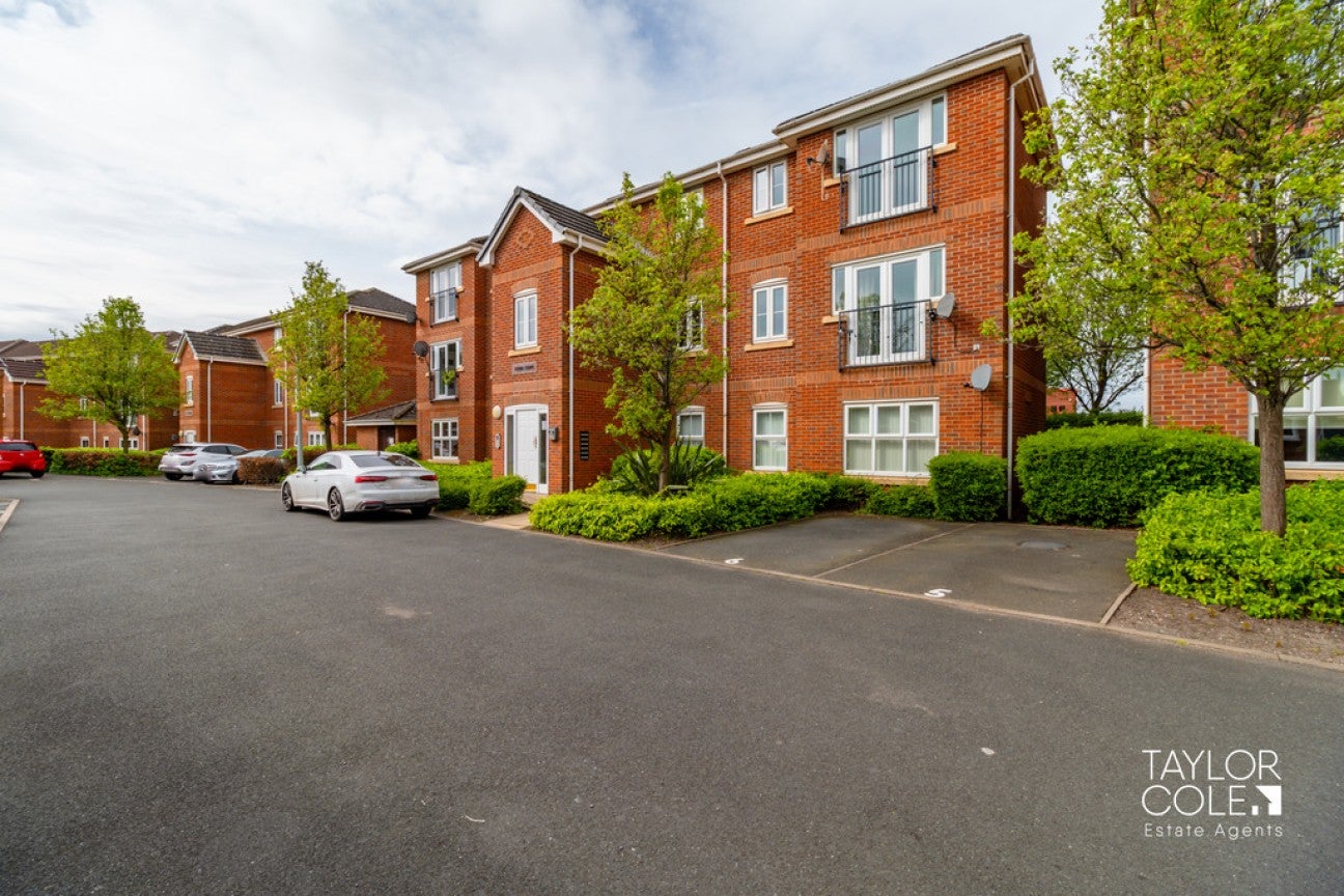 Flat Meander Close in Tamworth