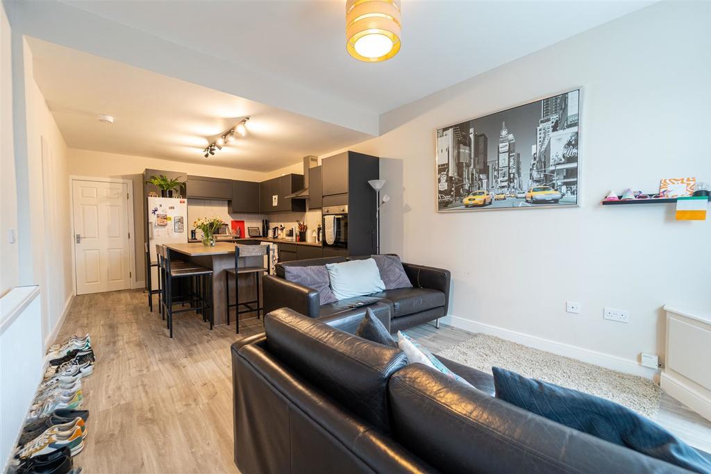 Flat Selly Hill Road in Birmingham