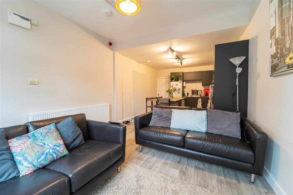 Flat Selly Hill Road in Birmingham