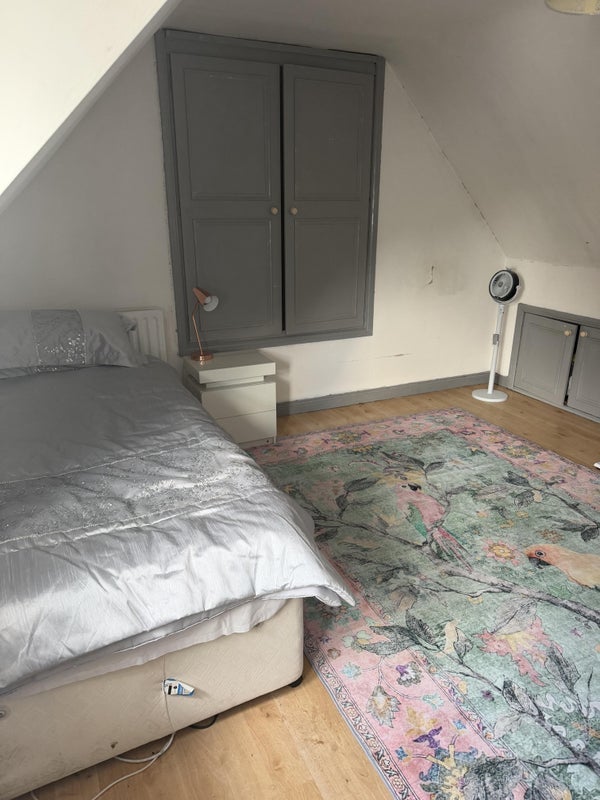 Room Beacon Road in Charnwood