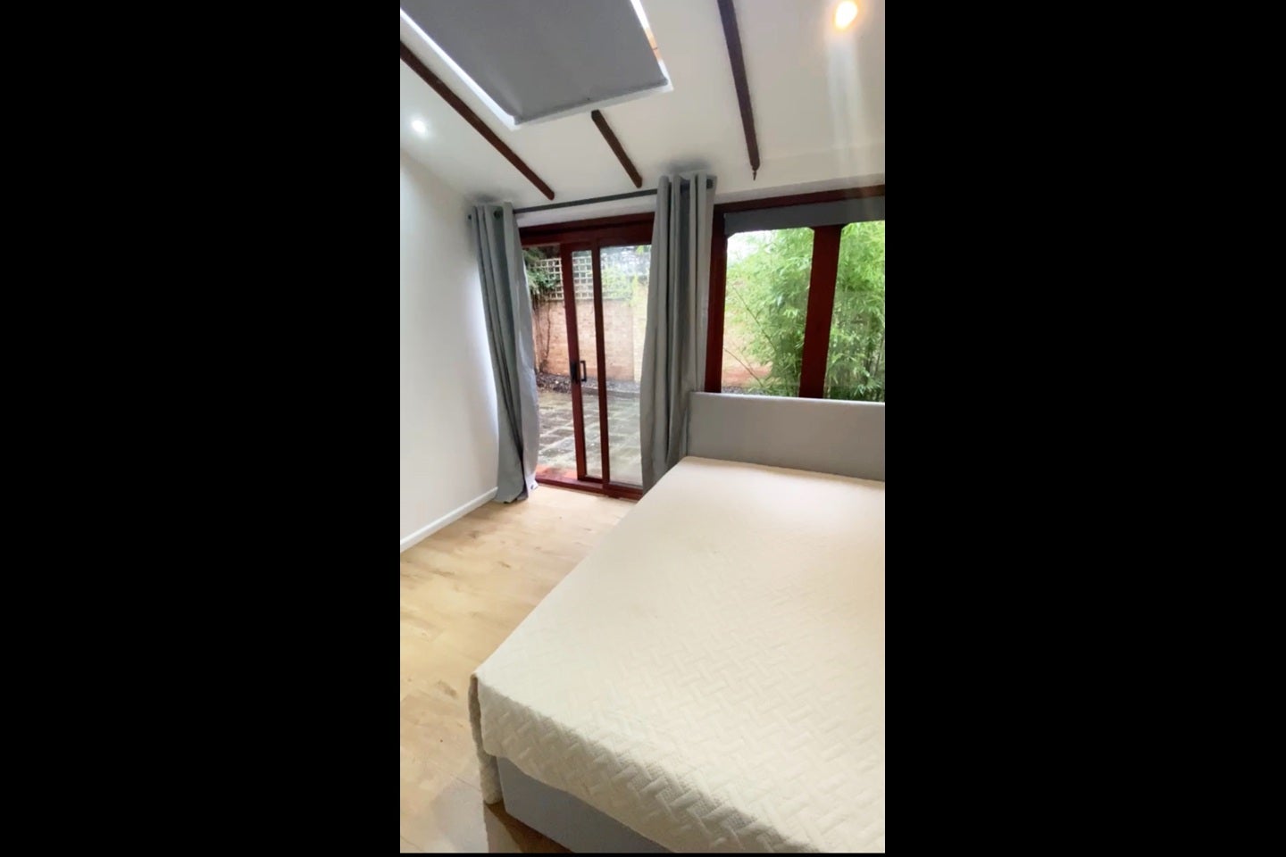 Room Chapter Close in Greater London