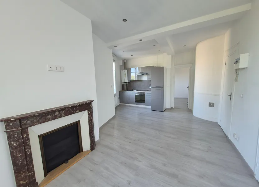 Flat Rue Paul-Louis Courier in Châlons-en-Champagne
