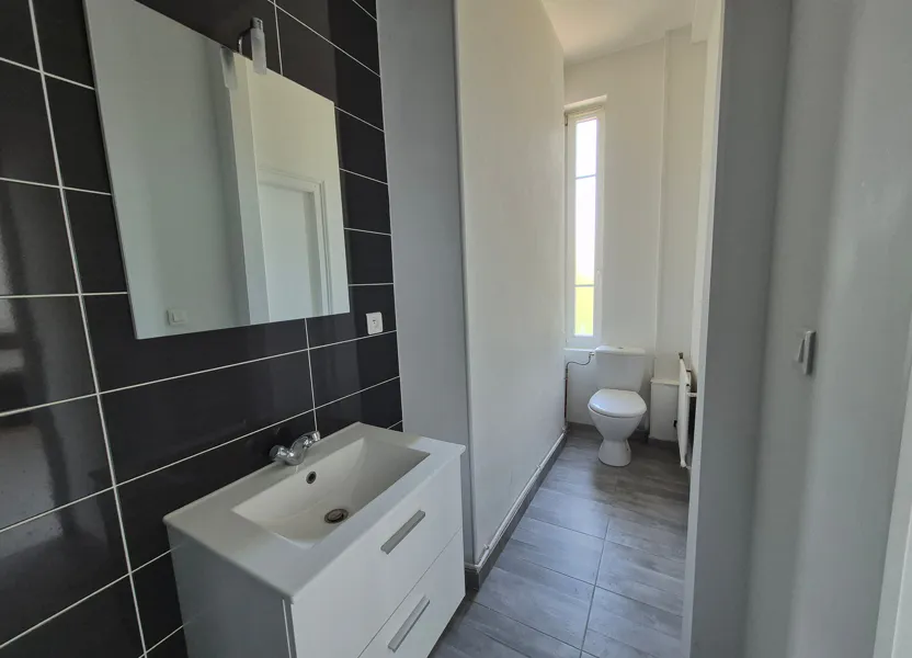 Flat Rue Paul-Louis Courier in Châlons-en-Champagne