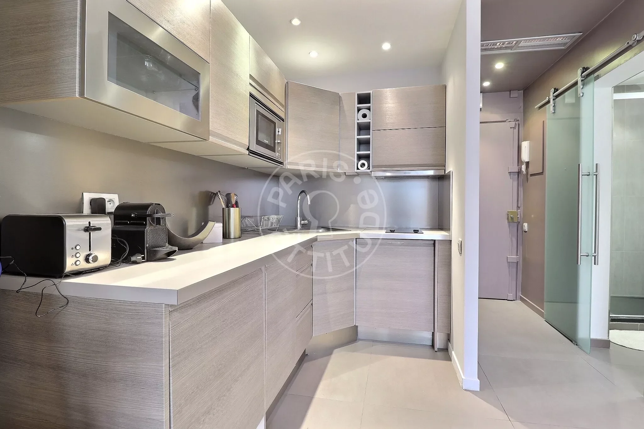 Appartement Rue de Berri à Paris