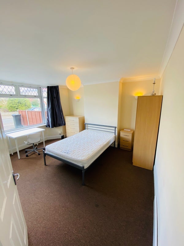 Room Tenth Avenue in Bristol