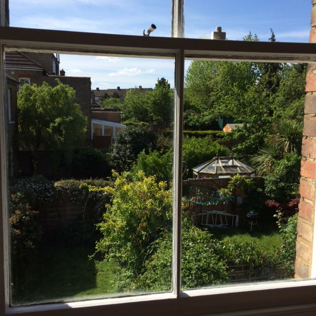 Room Castle Road in Greater London