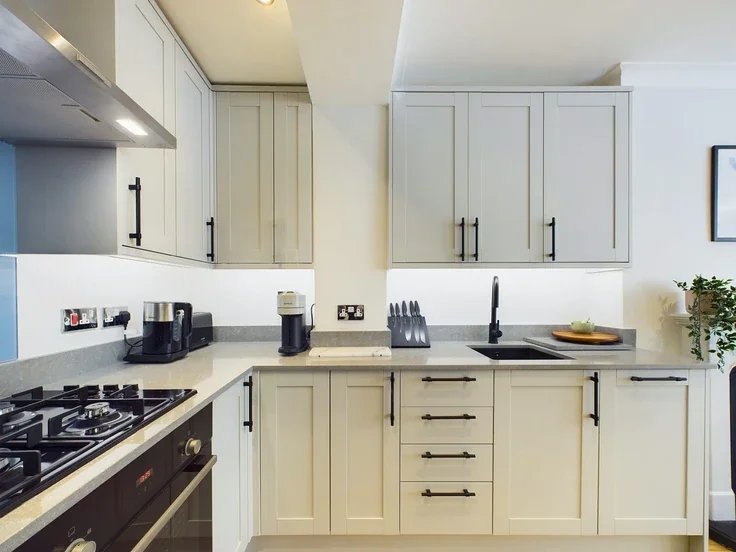 Flat Marylands Road in City of Westminster