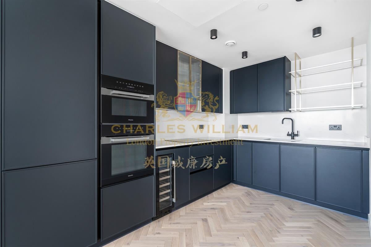 Flat Great Sutton Street in Greater London