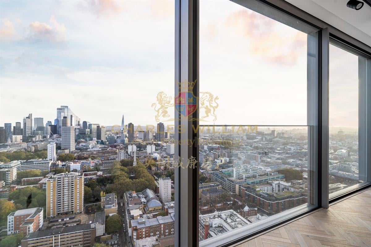 Flat Great Sutton Street in Greater London