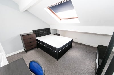 House Hartley Grove in Leeds