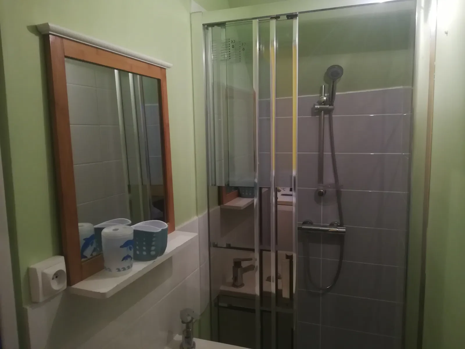 Flat Cour du Four in Saint-Martin-des-Champs