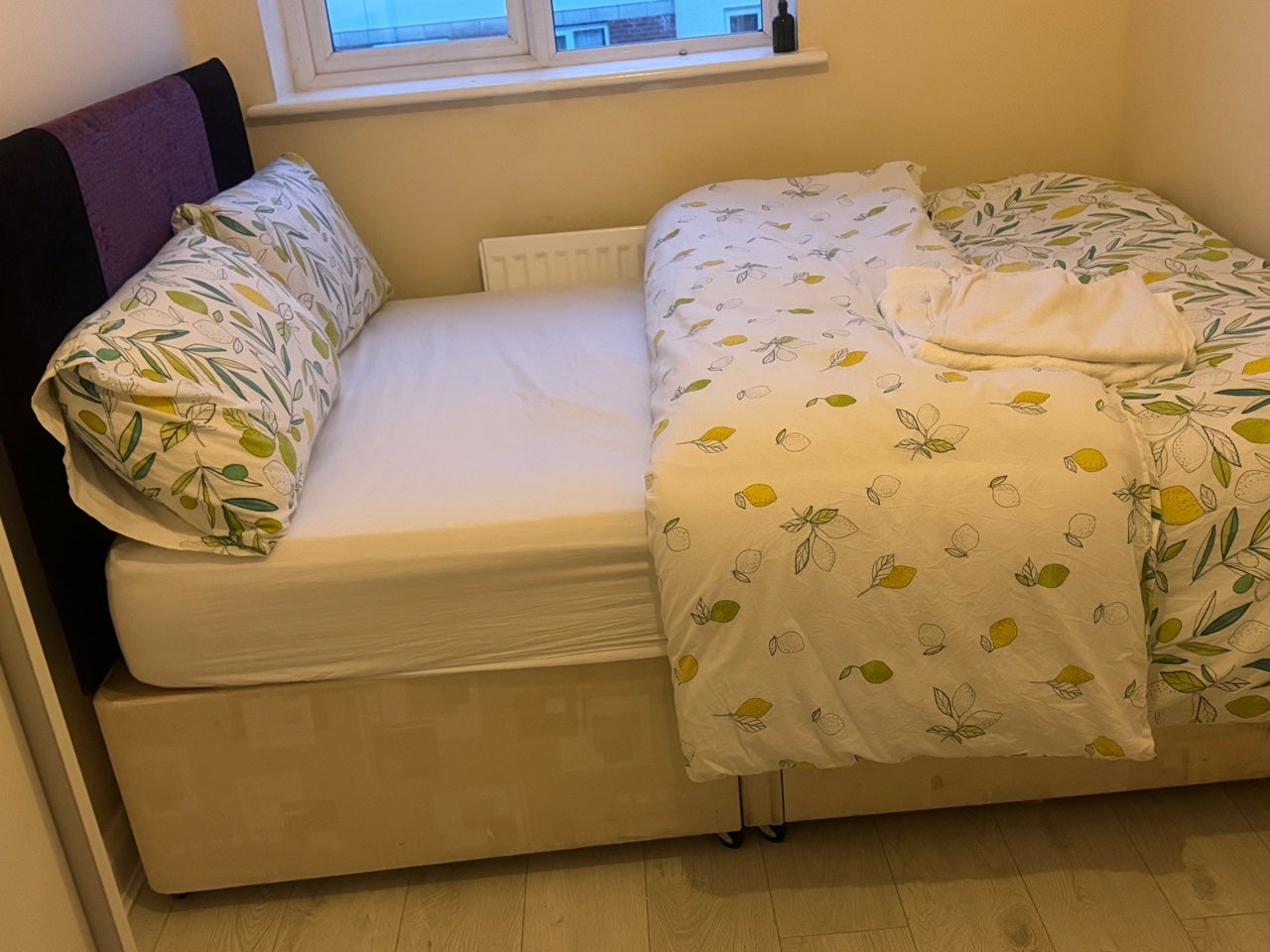 Room Blueberry Avenue in Manchester
