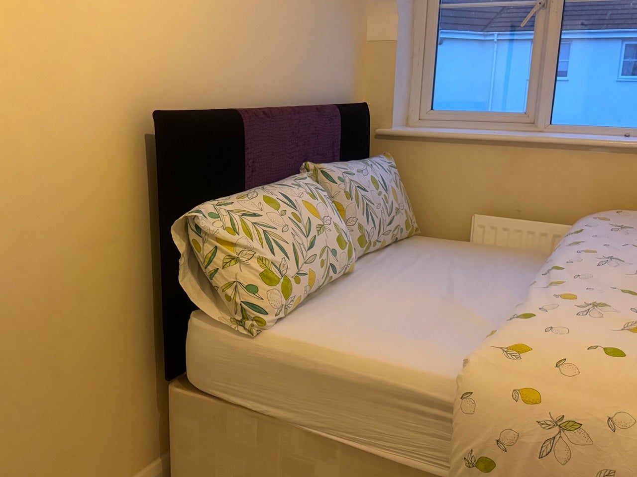 Room Blueberry Avenue in Manchester