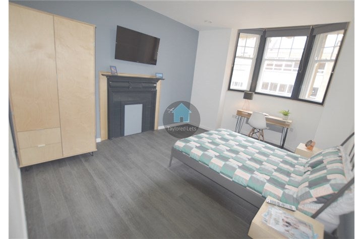 Flat Mosley Street in Newcastle upon Tyne