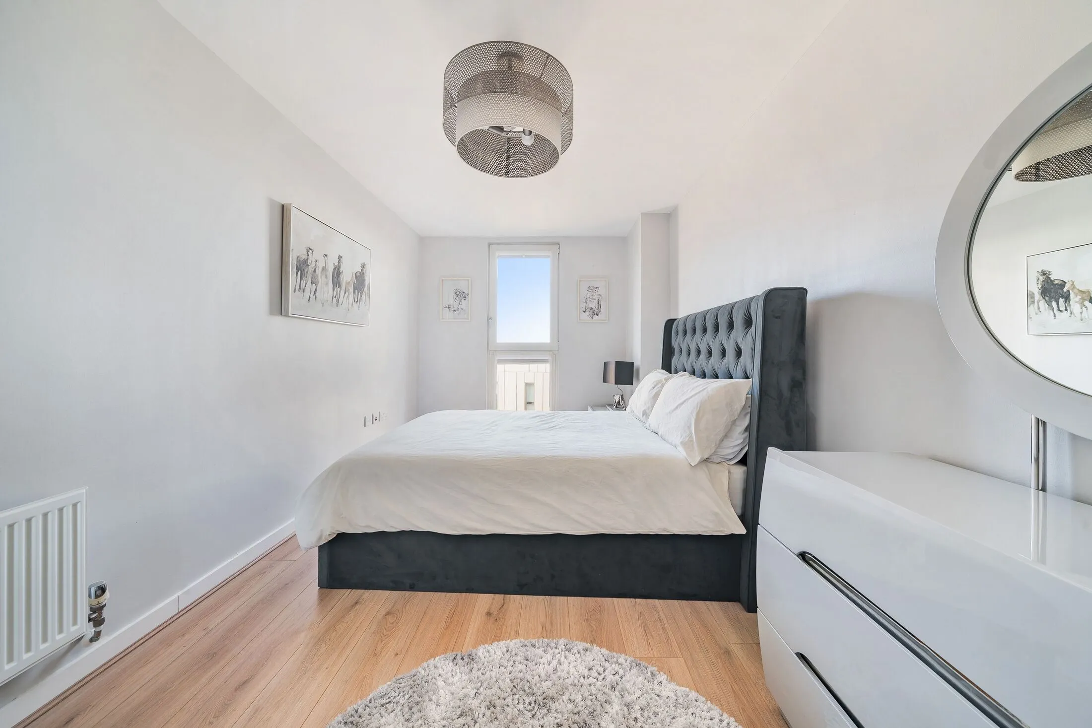 Flat Gatliff Road in City of Westminster