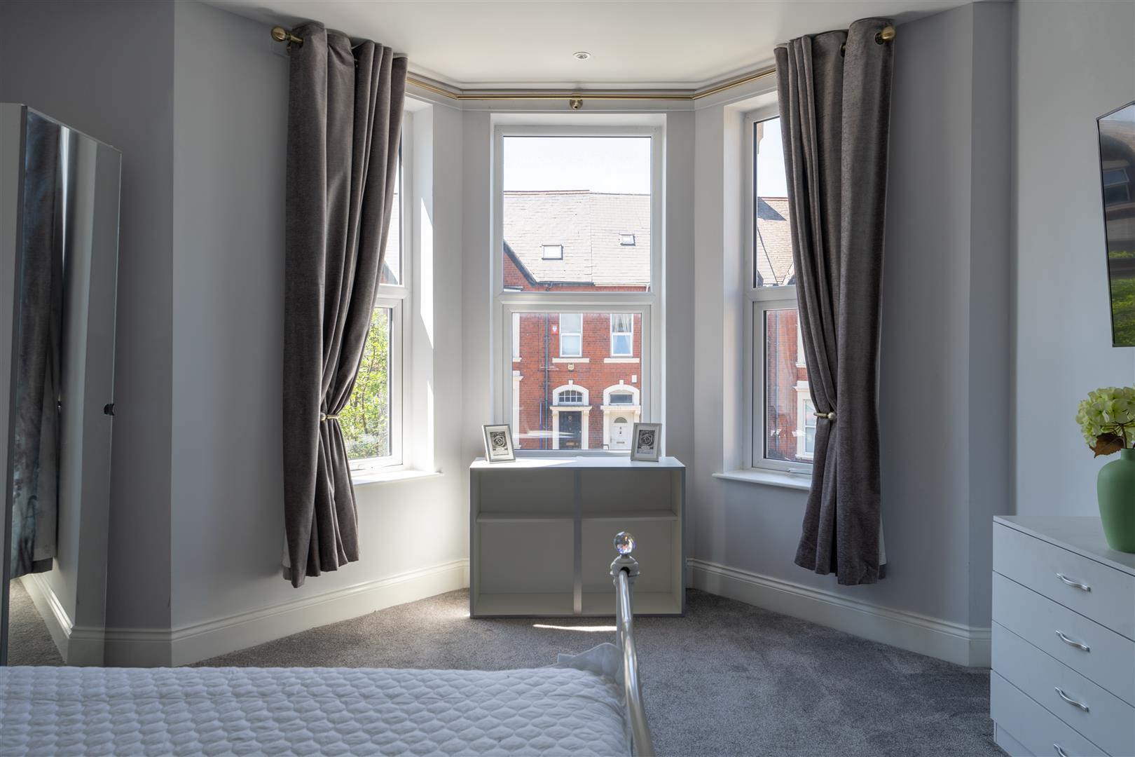 Room Westgate Road in Newcastle upon Tyne