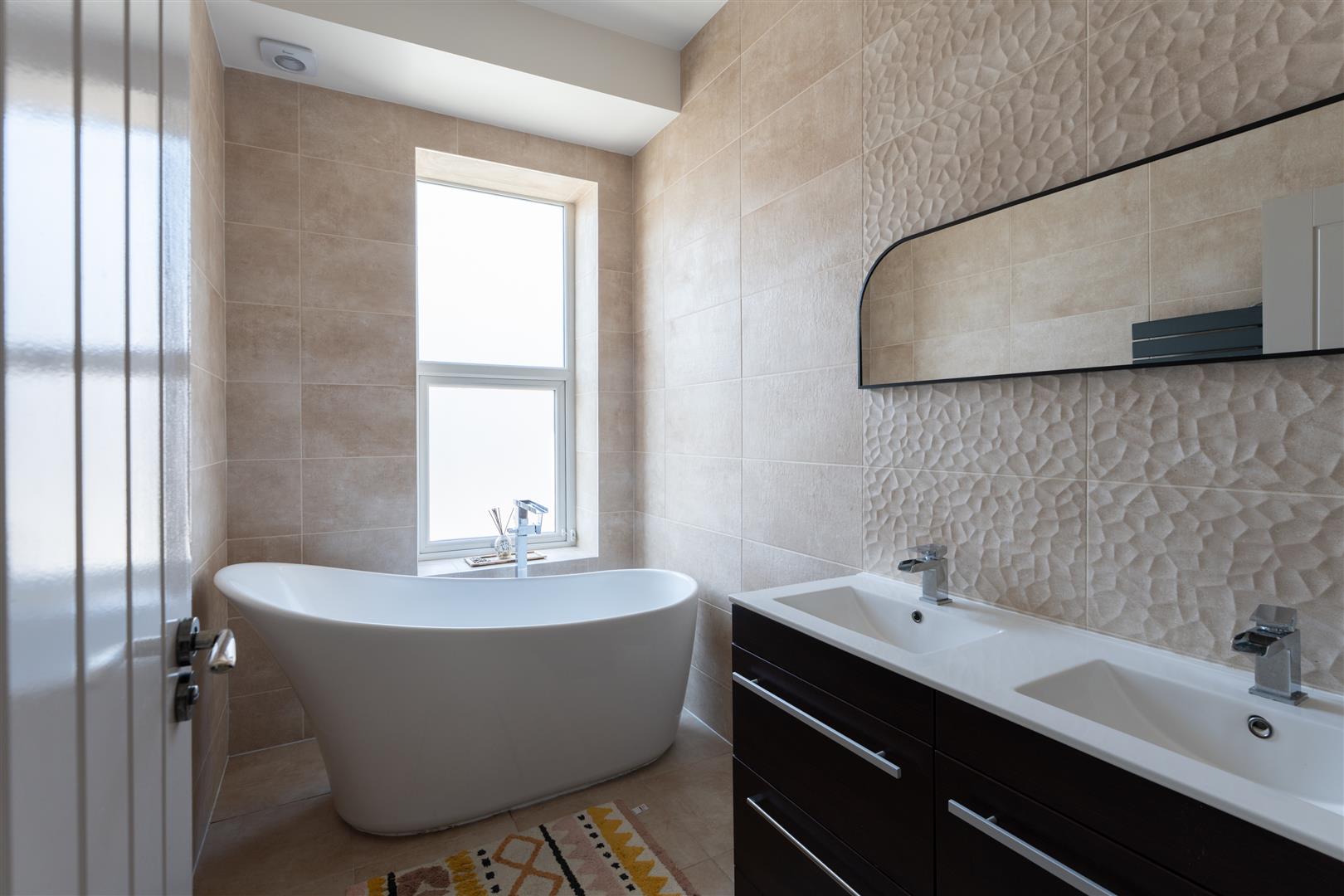 Room Westgate Road in Newcastle upon Tyne