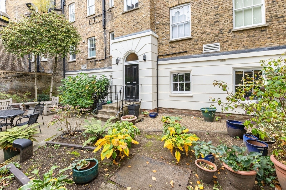 Flat Millbank in City of Westminster