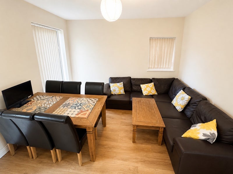 Room Tiverton Road in Birmingham