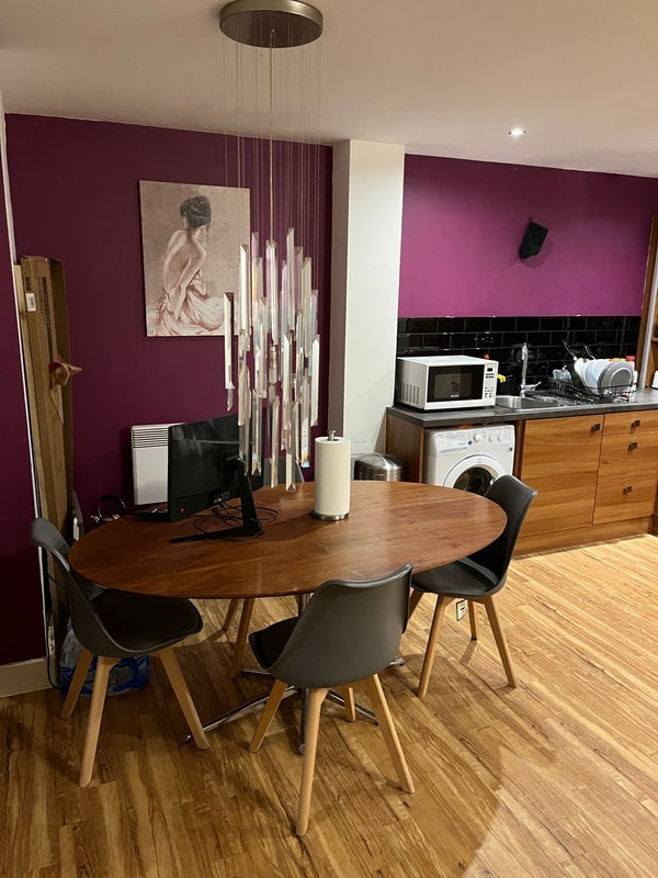Room Cook Street in Salford