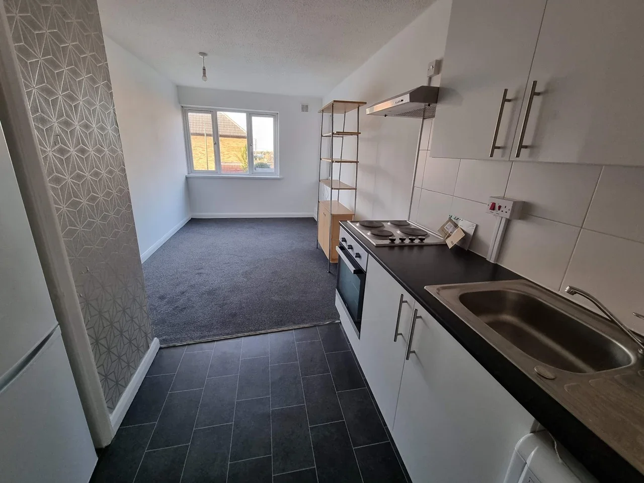 Flat Upper Sheridan Road in Greater London
