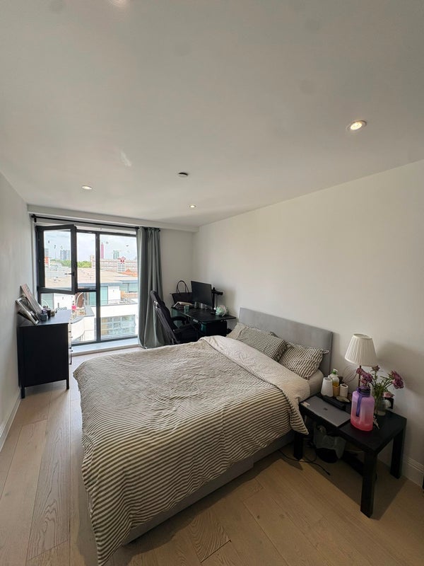 Room Trundley's Road in Greater London