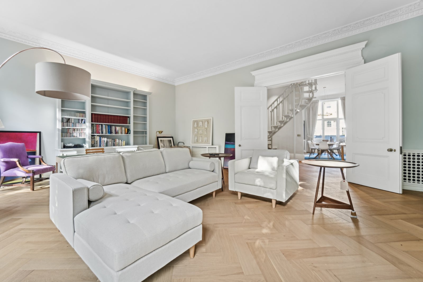 Flat Eaton Square in City of Westminster