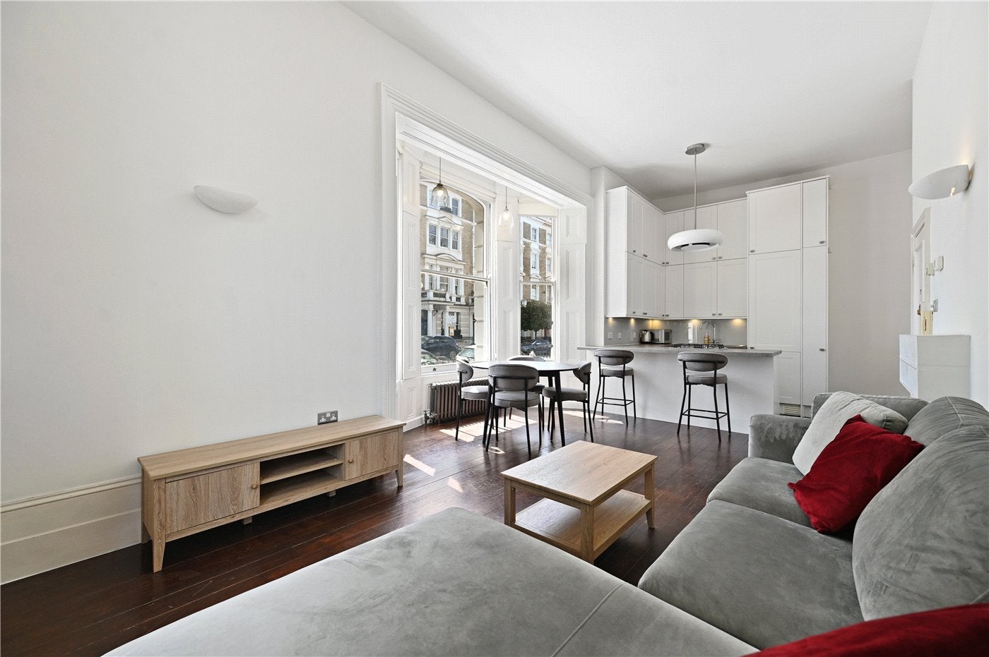 House Arundel Gardens in Greater London