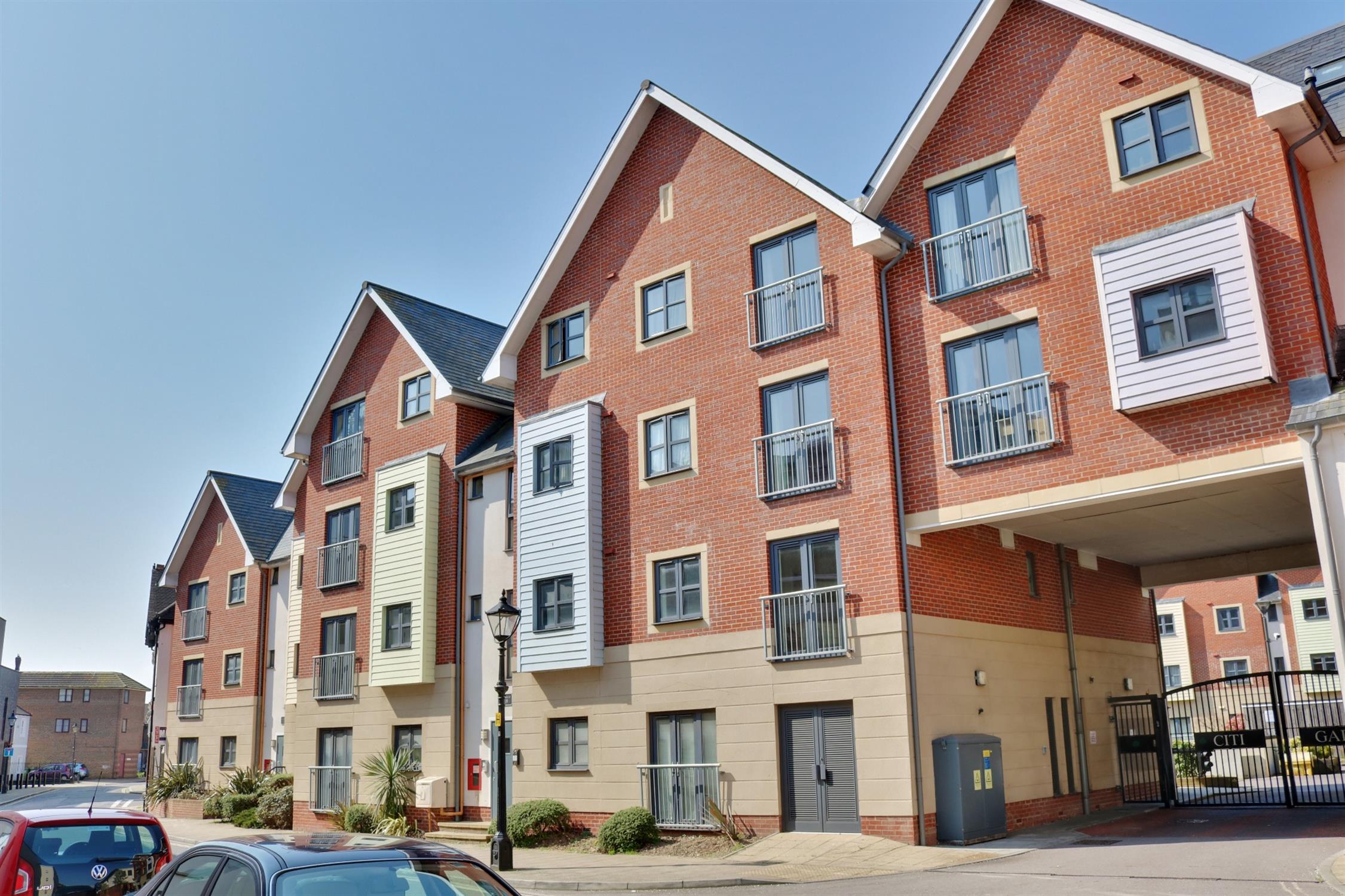Flat St James Road in Portsmouth