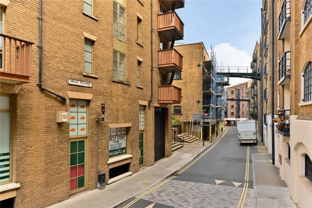 Flat Shad Thames in Greater London