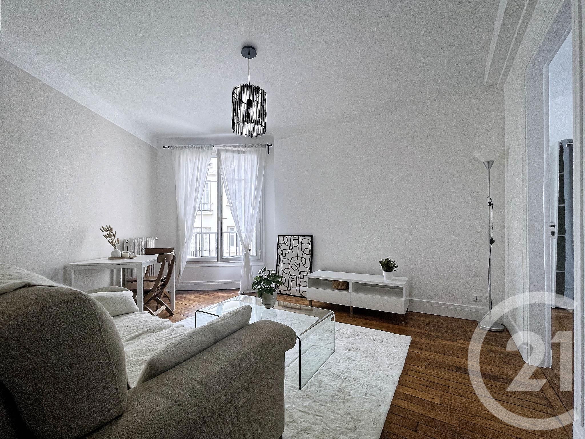 Flat Boulevard Henri Sellier in Suresnes