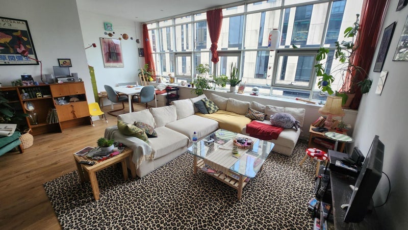 Room Albion Street in Glasgow