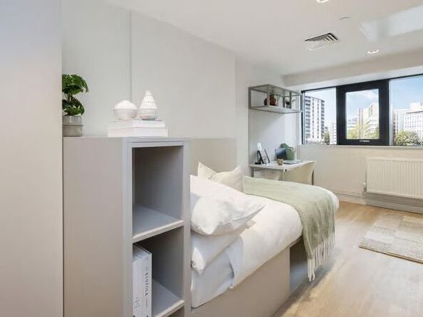 Room Marlborough Street in Bristol