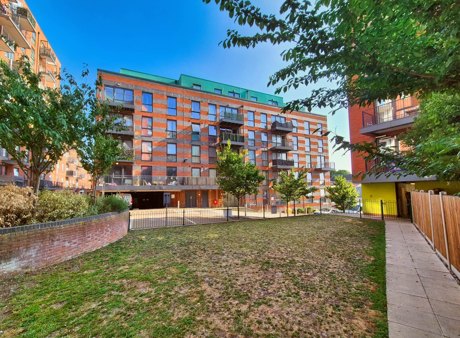 Flat Barnard Square in Ipswich