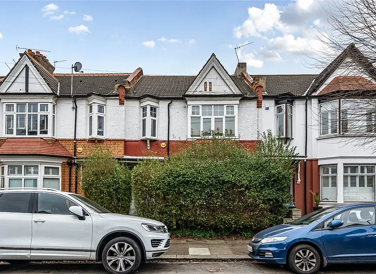 House Lightcliffe Road in Greater London