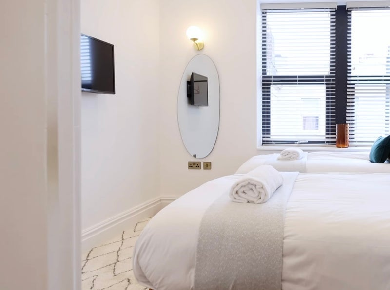 Room Grosvenor Road in Bristol