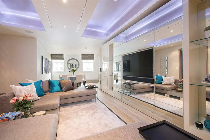 Flat Dering Street in City of Westminster
