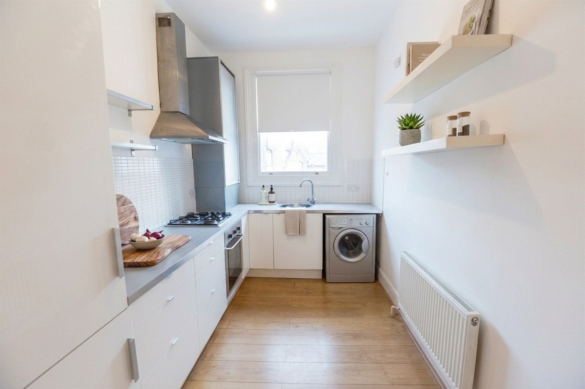 Flat Glengall Road in Greater London