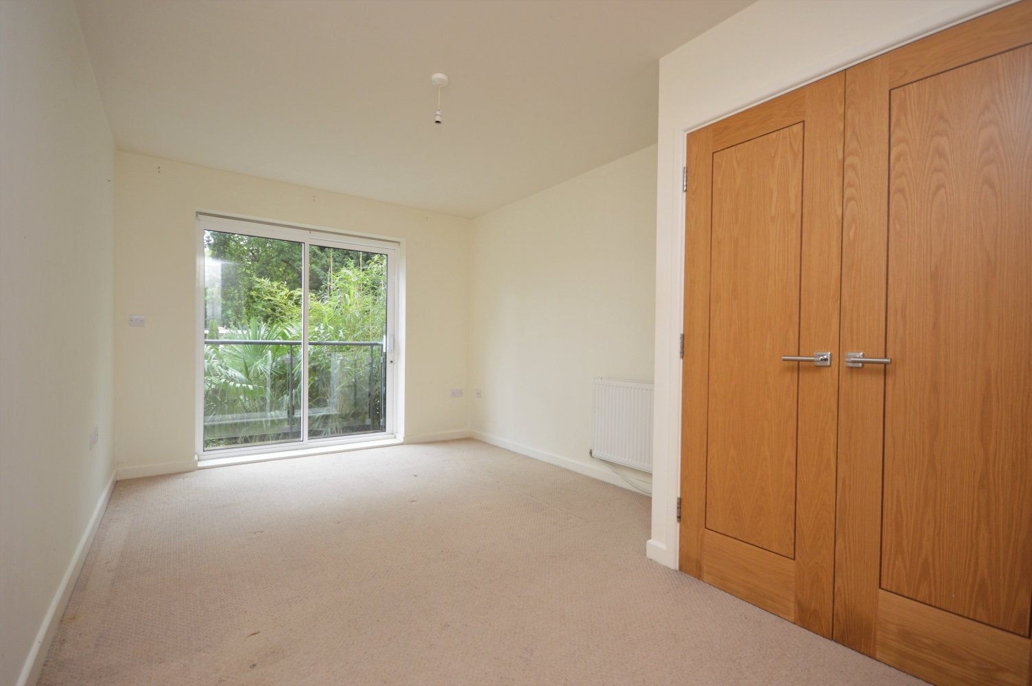 Flat Inglemere Road in Greater London