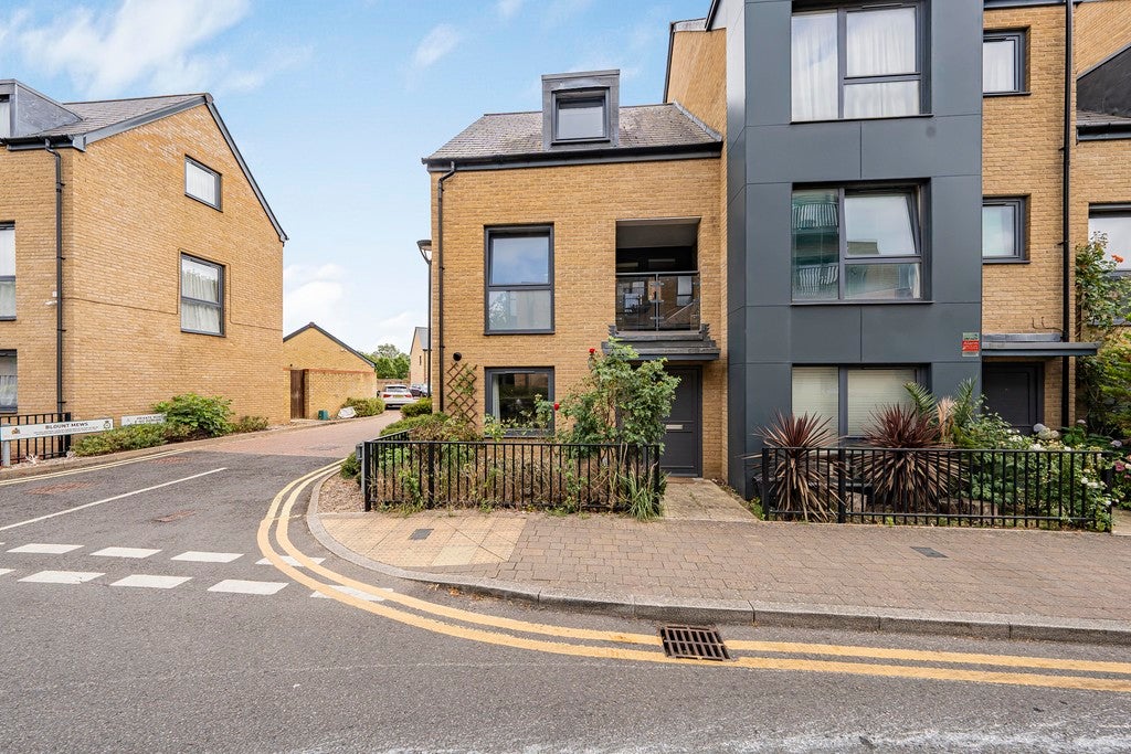 House Churchill Road in Greater London