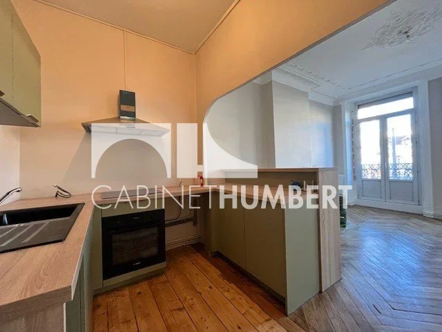 Appartement Place Fourneyron à Saint-Étienne